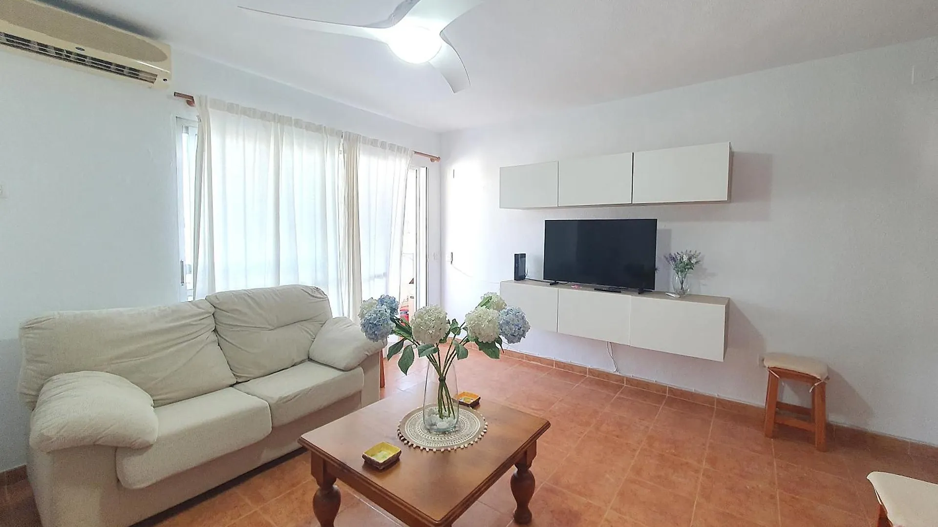 Apartmán Frente A La Playa Con Vistas Y Garaje, Nucleo Cristal Torremolinos